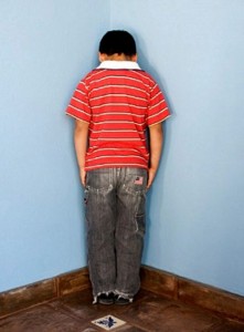Raising a Bilingual Kid: Time Out vs Chancletazo