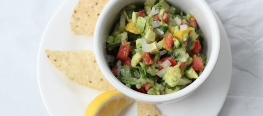 Easy Nutritious Avocado Pico de Gallo Recipe - #VidaAguacate